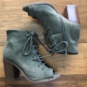 Olive Open Toed Booties!! only wore twice